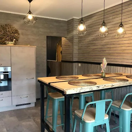 Semesterbostad Riverside Holiday Home In Houffalize With Terrace